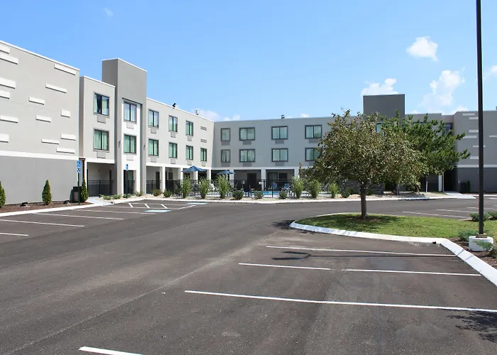 Best Western Plus Bowling Green